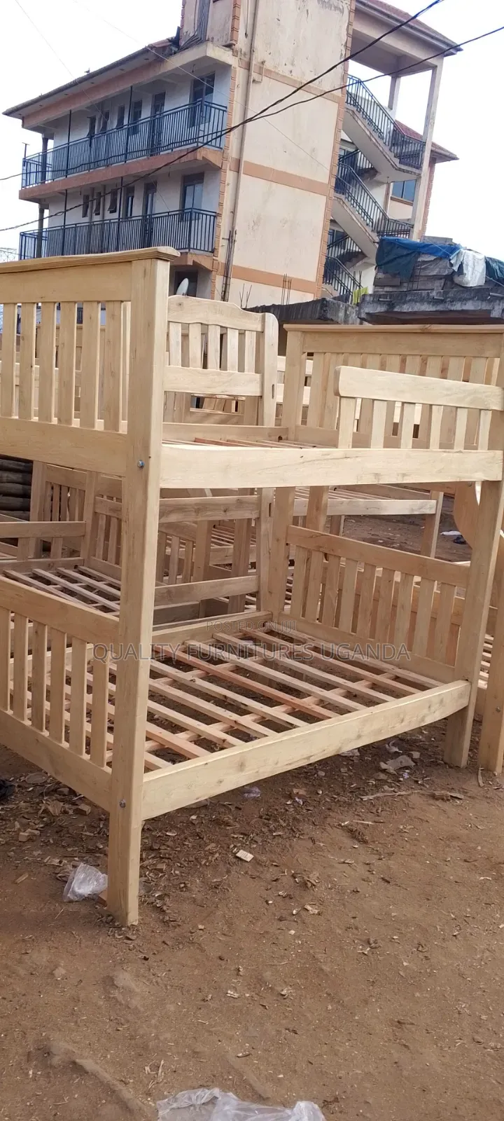 Luxurious 4x6 Wooden Decker Bed
