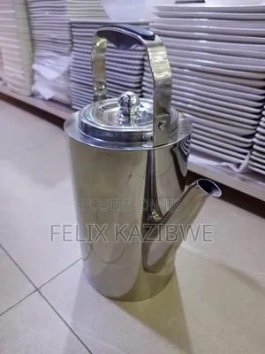1200ml Steel Teapot.