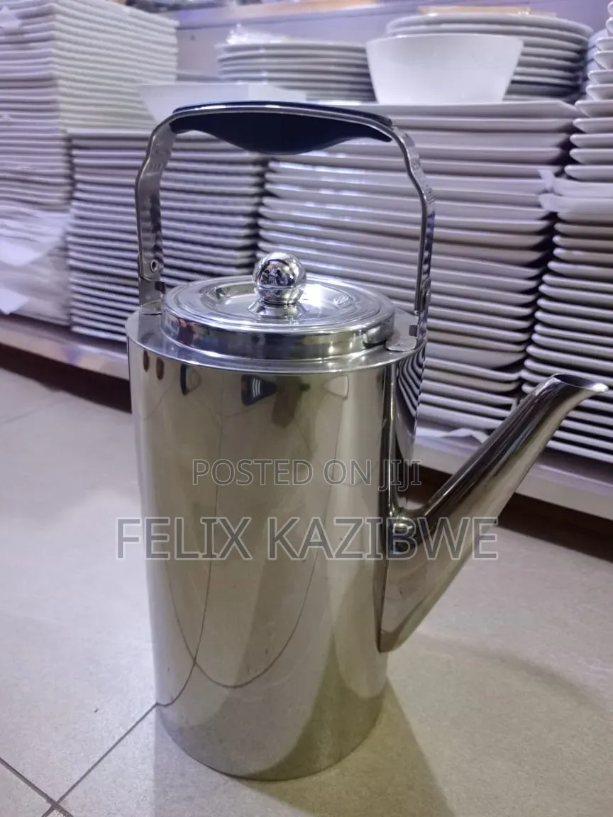 1200ml Steel Teapot.