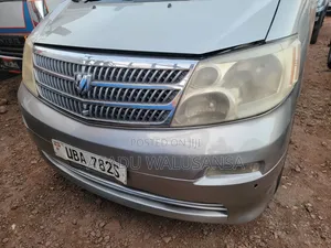 Toyota Alphard 2005 Gold
