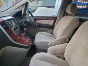Toyota Alphard 2005 Gold