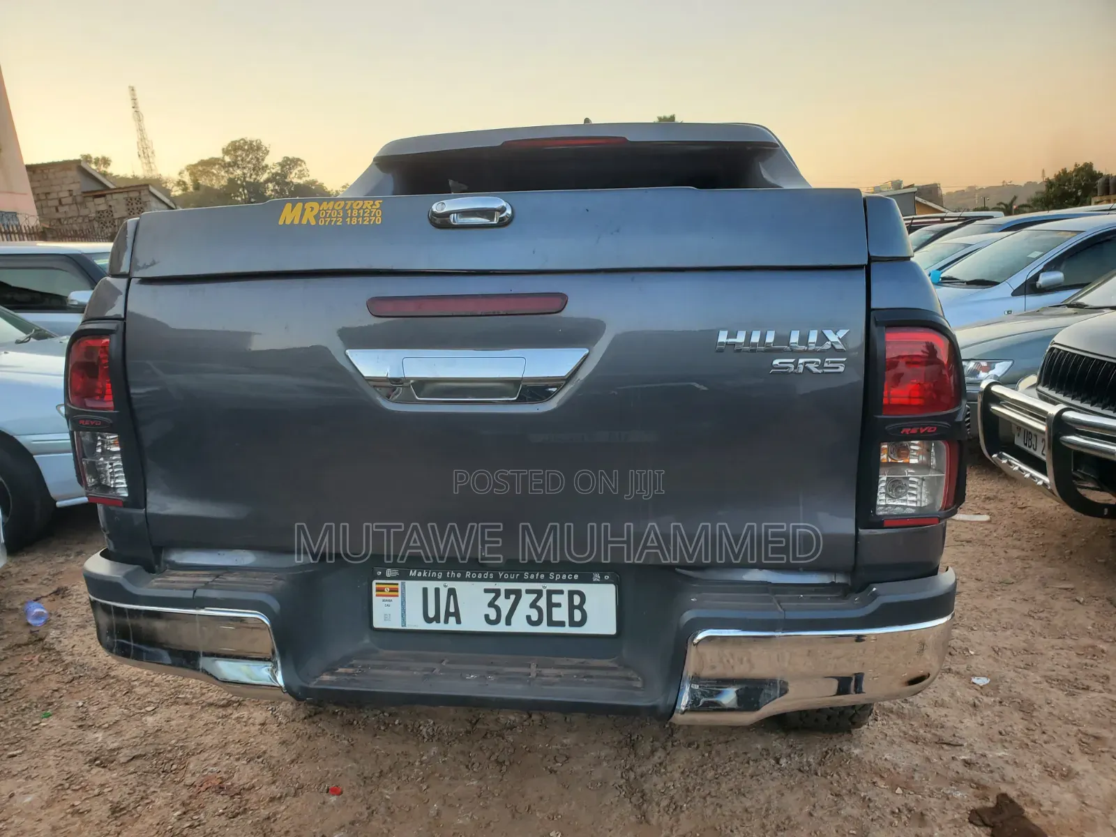 Toyota Hilux 2022 Gray