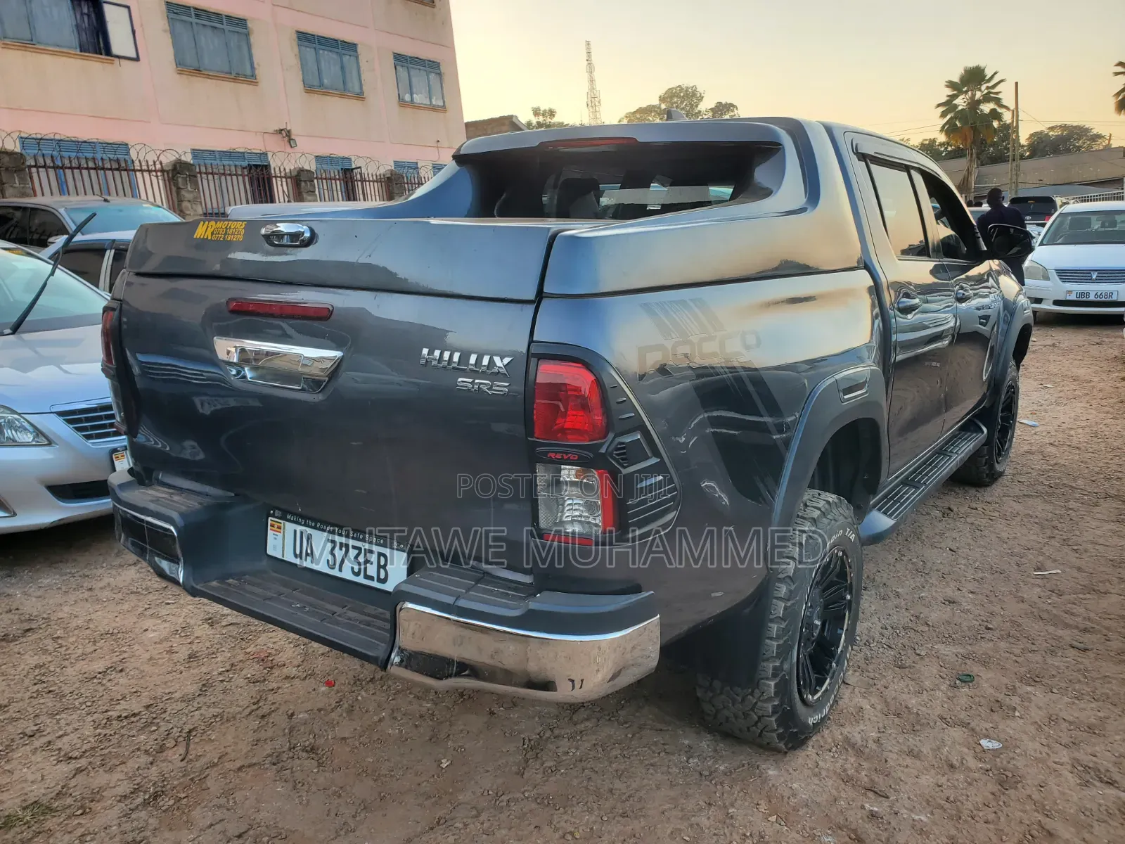 Toyota Hilux 2022 Gray