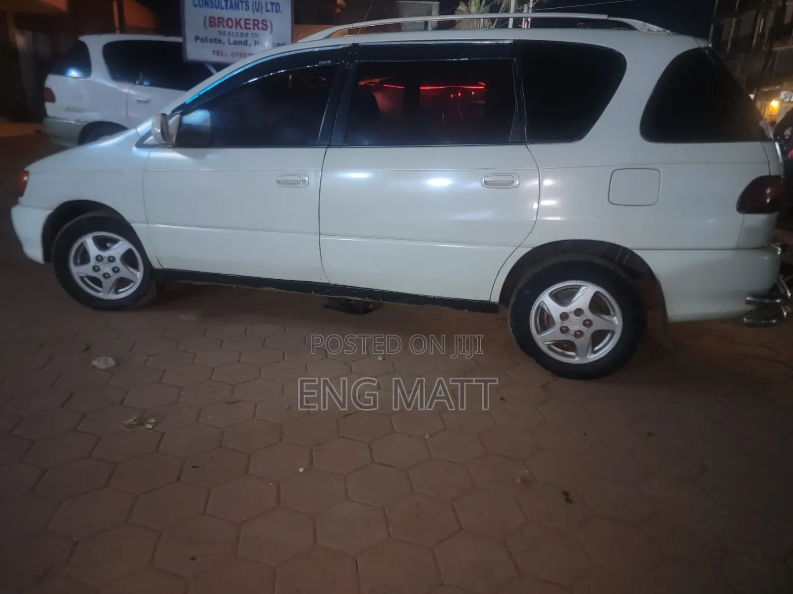 Toyota Ipsum 2000 Pearl