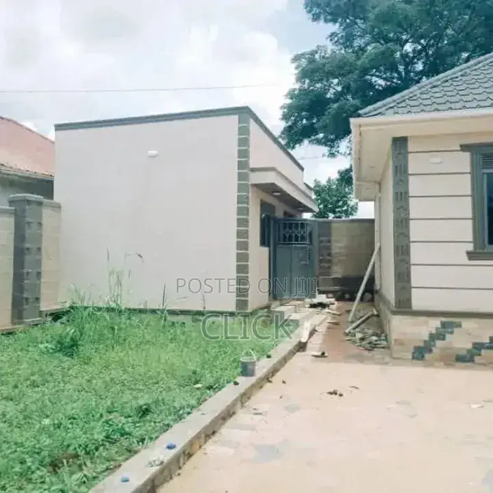 4bdrm House in Kyanja, Central Division for sale