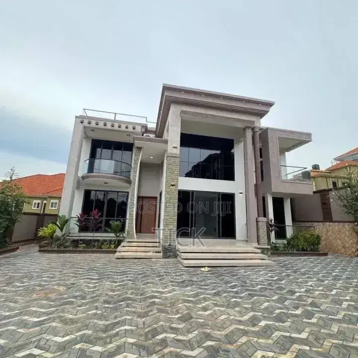 5bdrm Duplex in Munyonyo, Central Division for rent