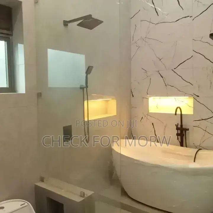 5bdrm Duplex in Muyenga, Central Division for rent