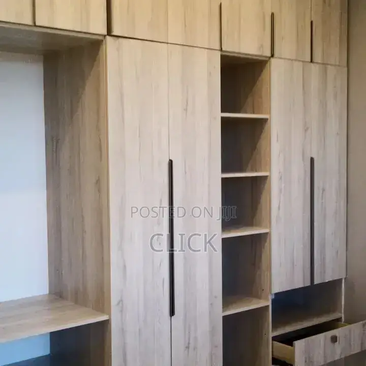 5bdrm Duplex in Muyenga, Central Division for rent