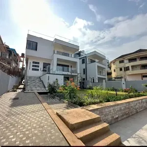 5bdrm Duplex in Bunga, Central Division for rent