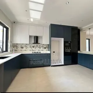 5bdrm Duplex in Bunga, Central Division for rent
