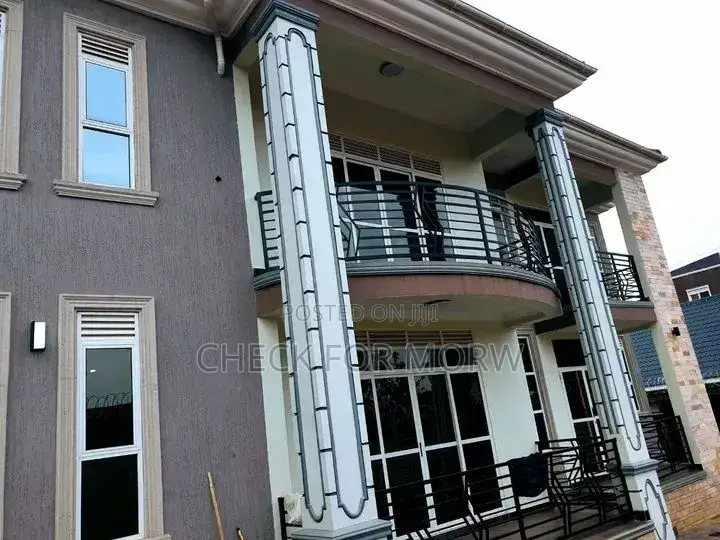 5bdrm Duplex in Buziga, Central Division for rent