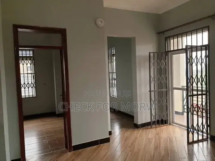 5bdrm Duplex in Buziga, Central Division for rent