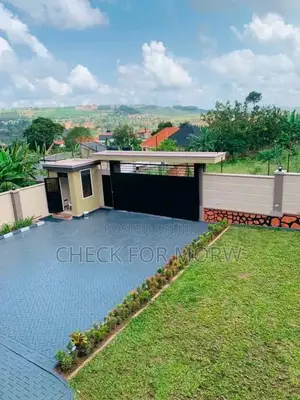 5bdrm Duplex in Buziga, Central Division for rent