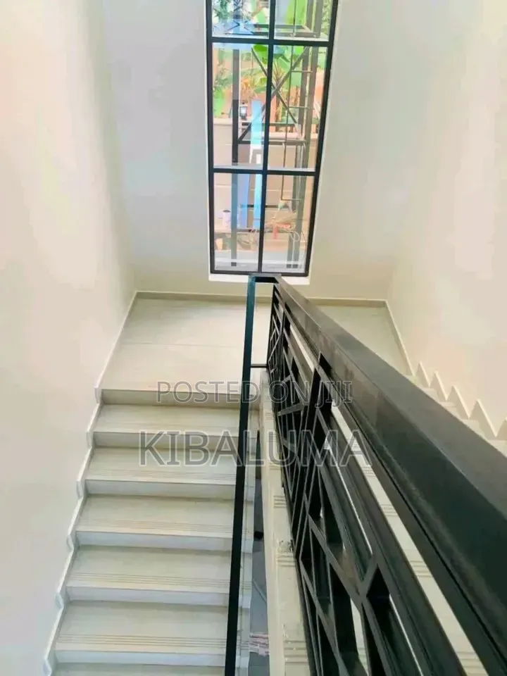5bdrm Duplex in Buziga, Central Division for rent