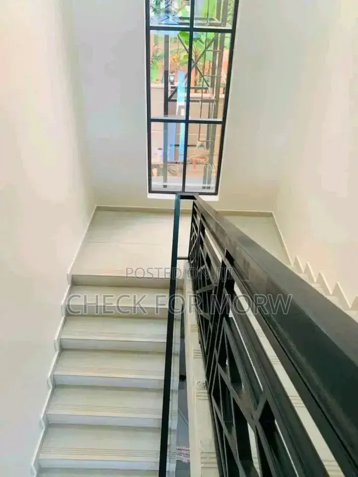 5bdrm Duplex in Buziga, Central Division for rent