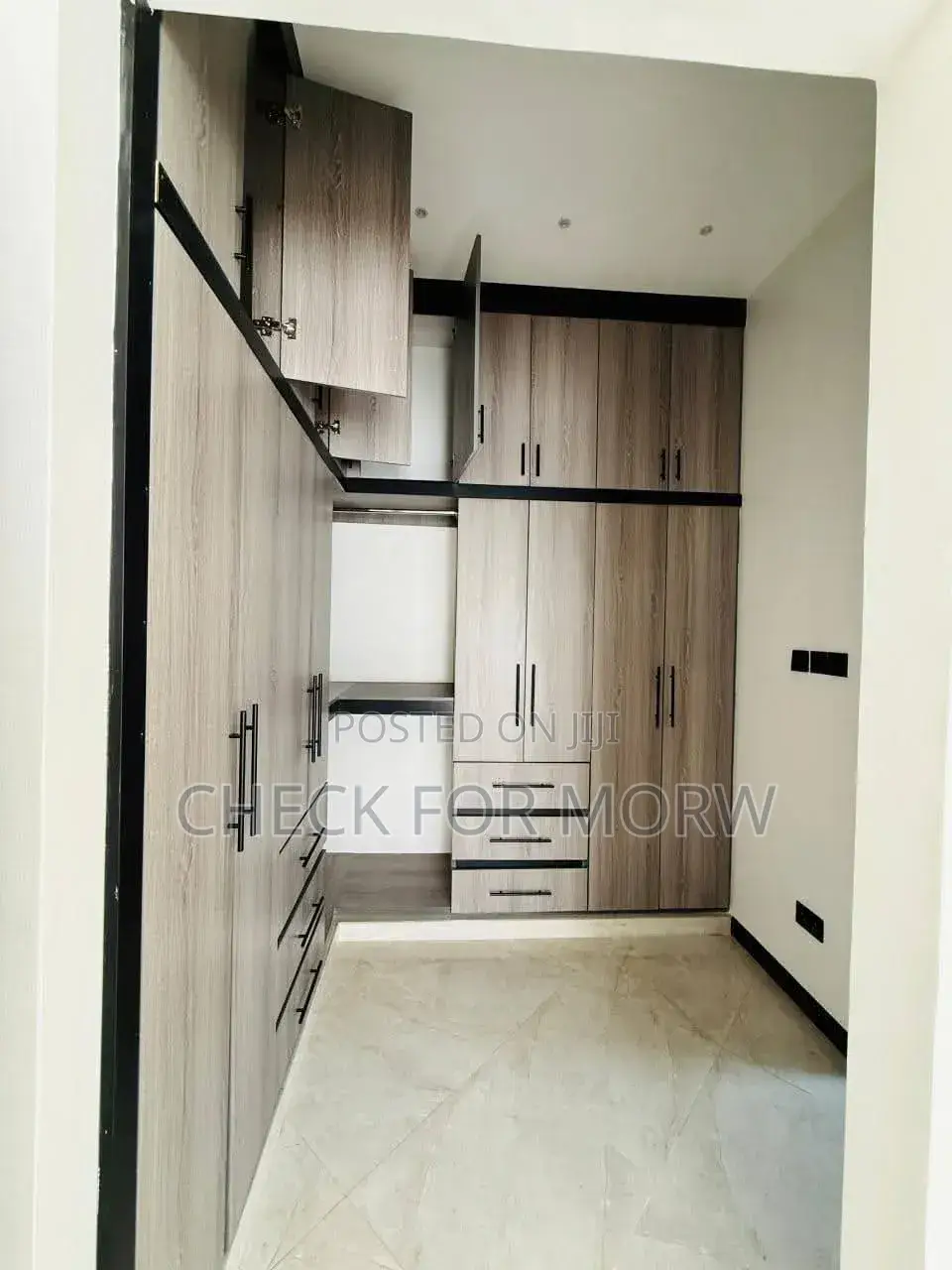 4bdrm House in Kira, Central Division for sale