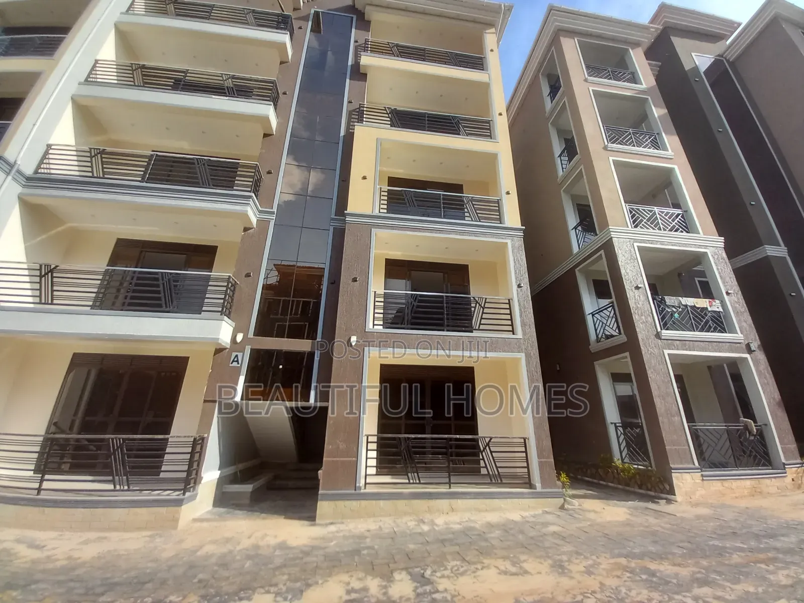 Furnished 2bdrm Block of Flats in Kyanja On The, Central Division