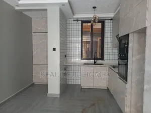 Furnished 2bdrm Block of Flats in Kyanja On The, Central Division