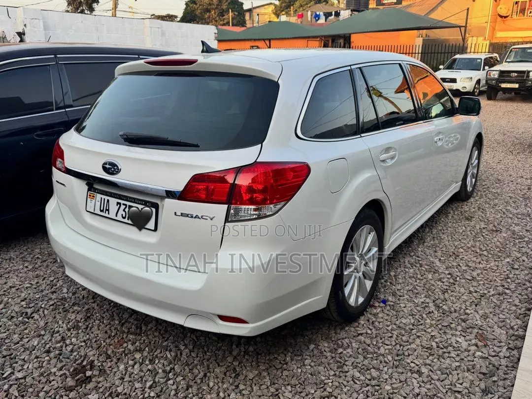 Subaru Legacy 2011 White