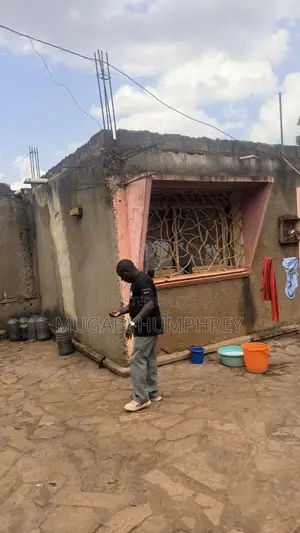 Land in Mengo 0.25 Acres