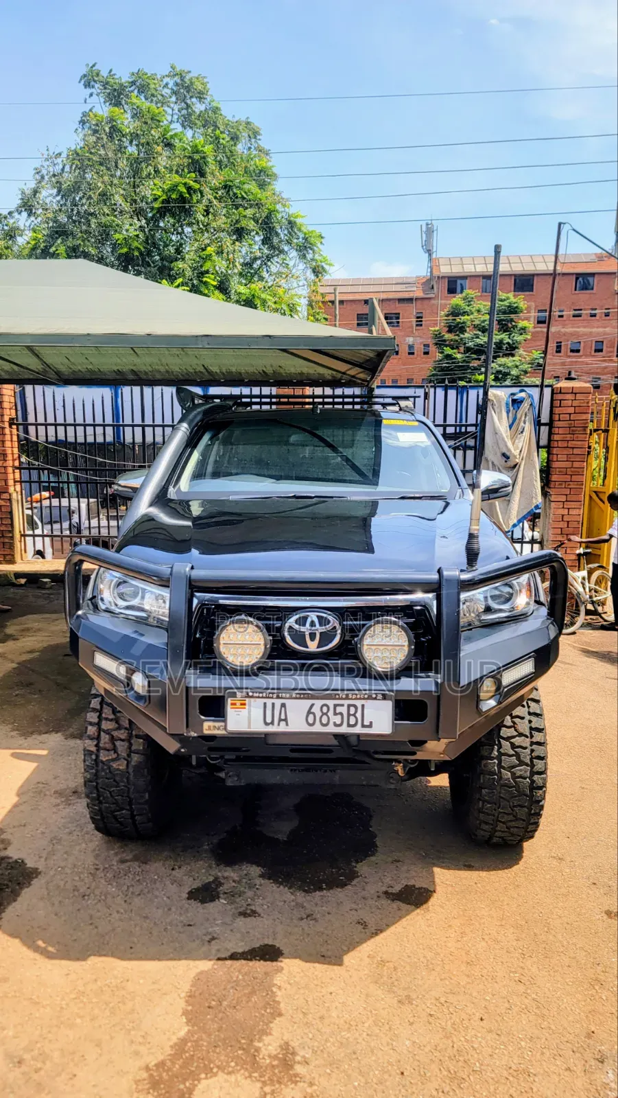 Toyota Hilux SR 4x4 2017 Black
