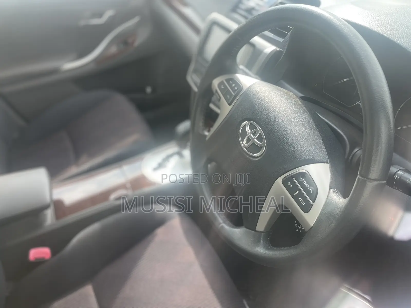Toyota Premio 1.8 FWD 2013 Silver