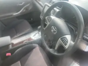 Toyota Premio 1.8 FWD 2013 Silver