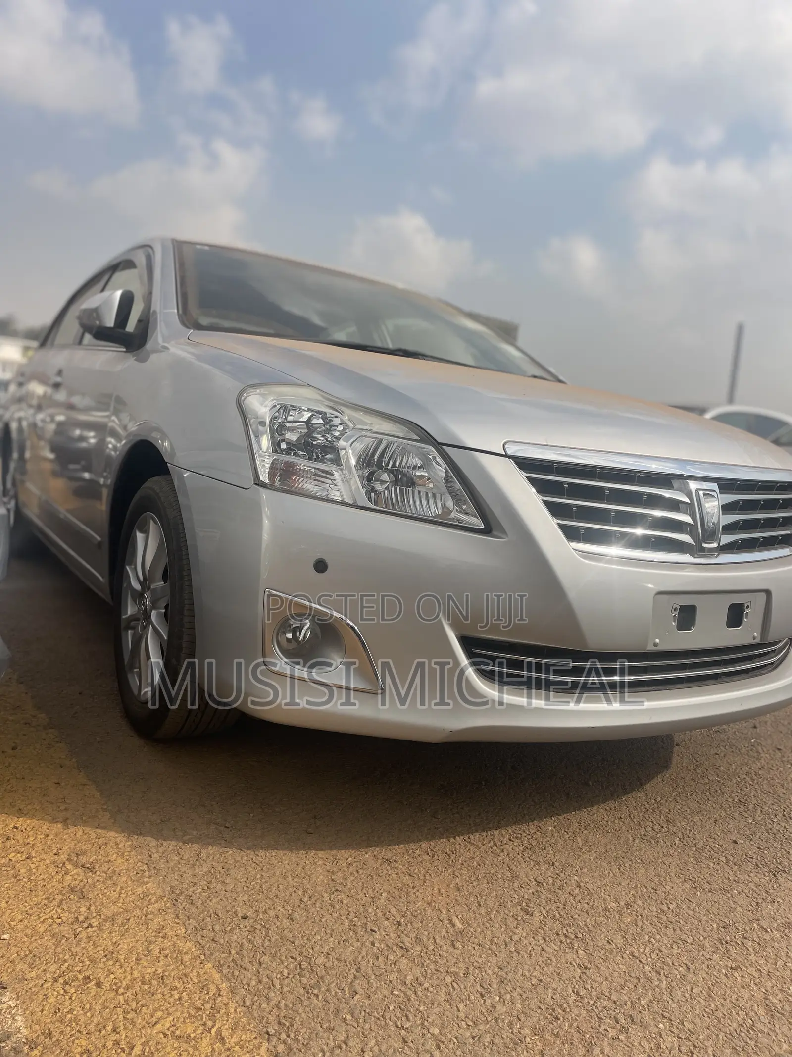 Toyota Premio 1.8 FWD 2013 Silver