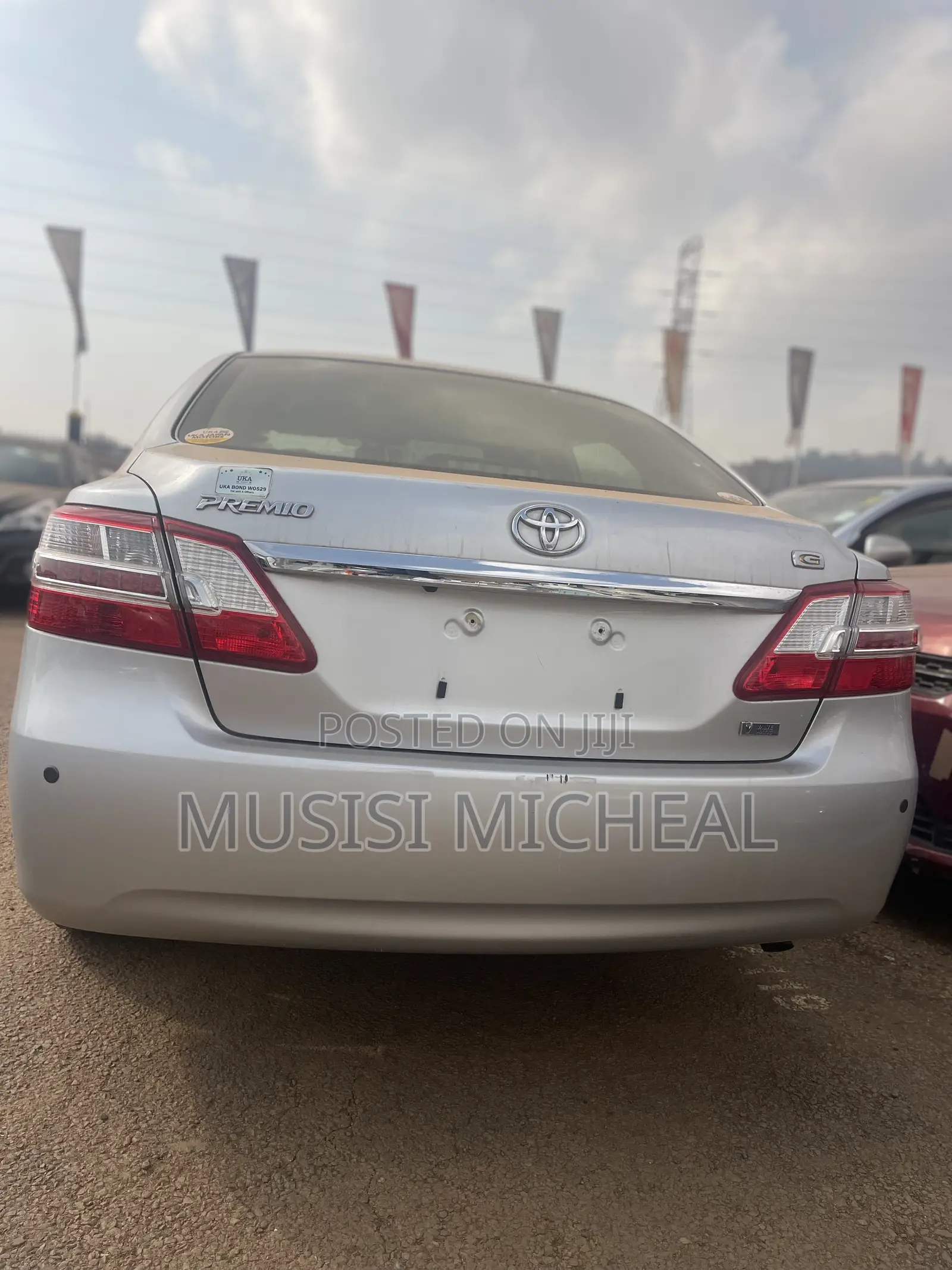 Toyota Premio 1.8 FWD 2013 Silver