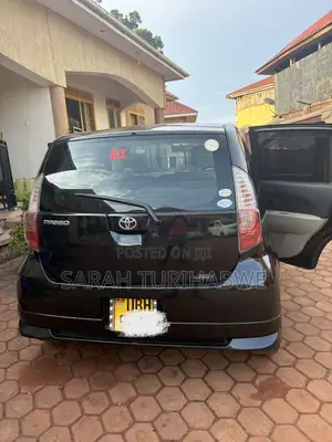 Toyota Passo 1.0 FWD 2008 Black
