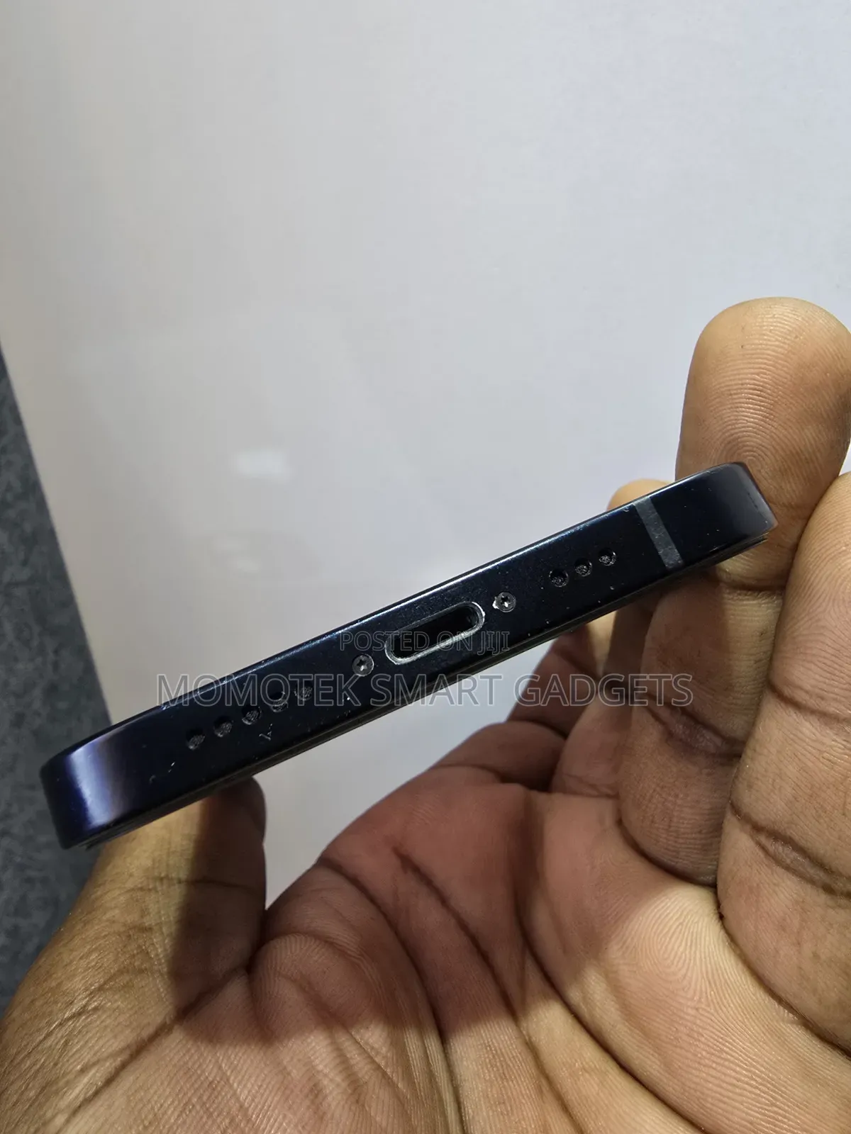 New Apple iPhone 12 64 GB Black