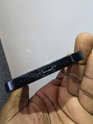 New Apple iPhone 12 64 GB Black