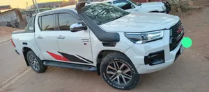 Toyota Hilux 2012 White