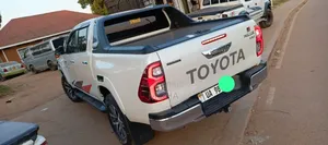 Toyota Hilux 2012 White