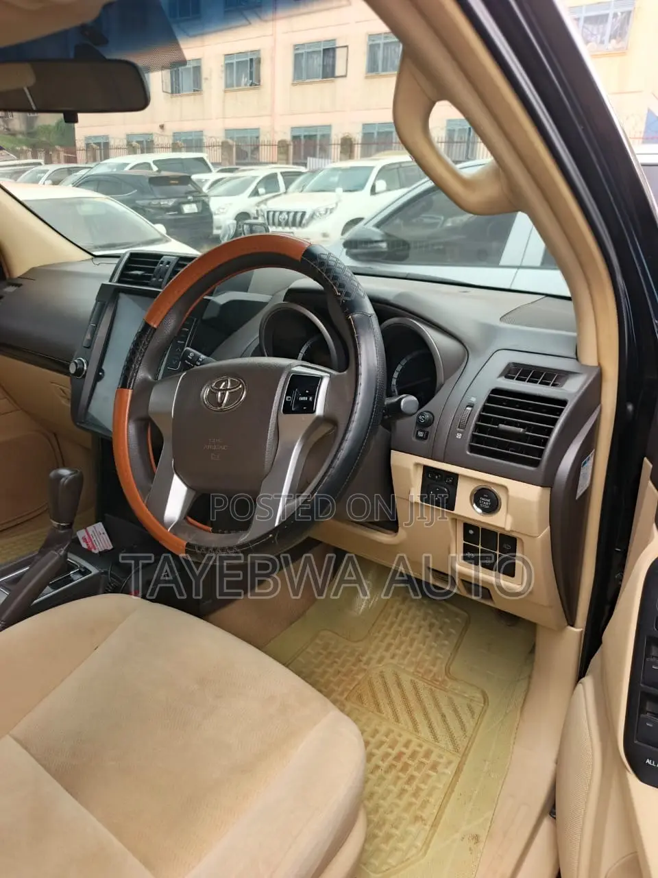 Toyota Land Cruiser Prado 2016 Black