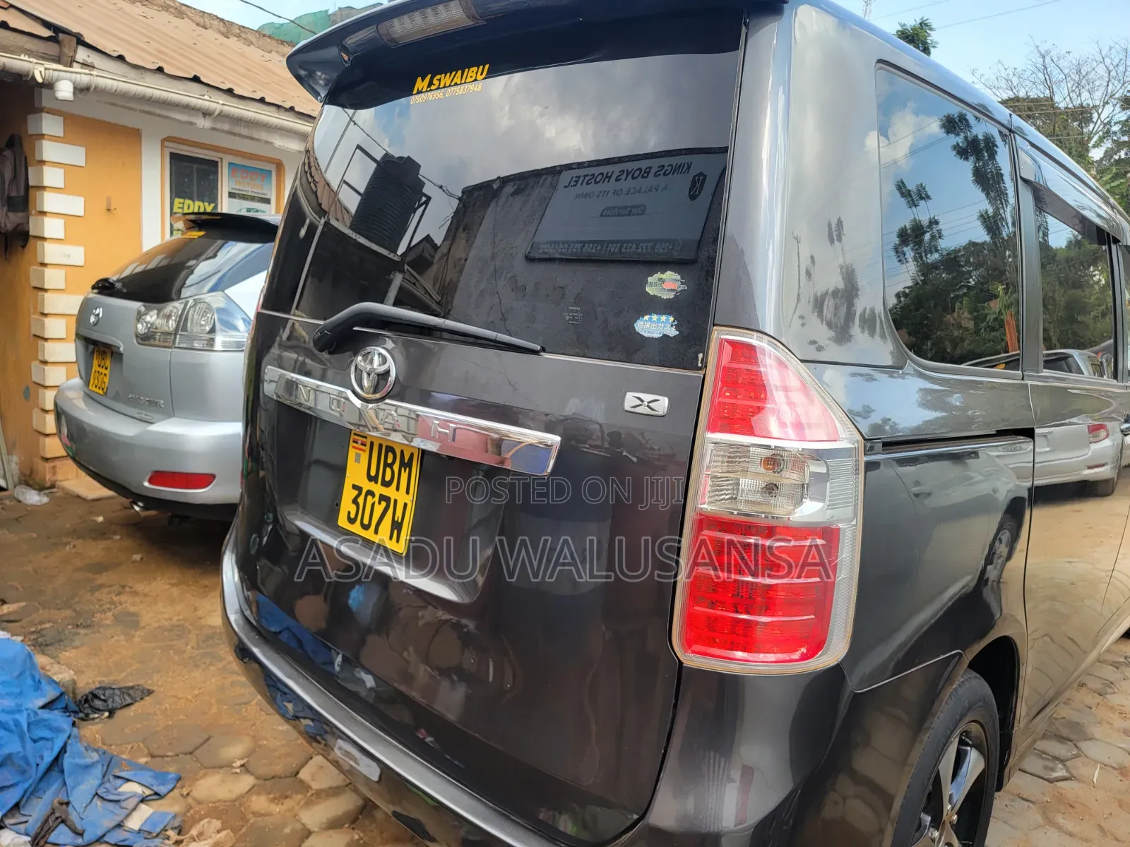 Toyota Noah 2009 Gray