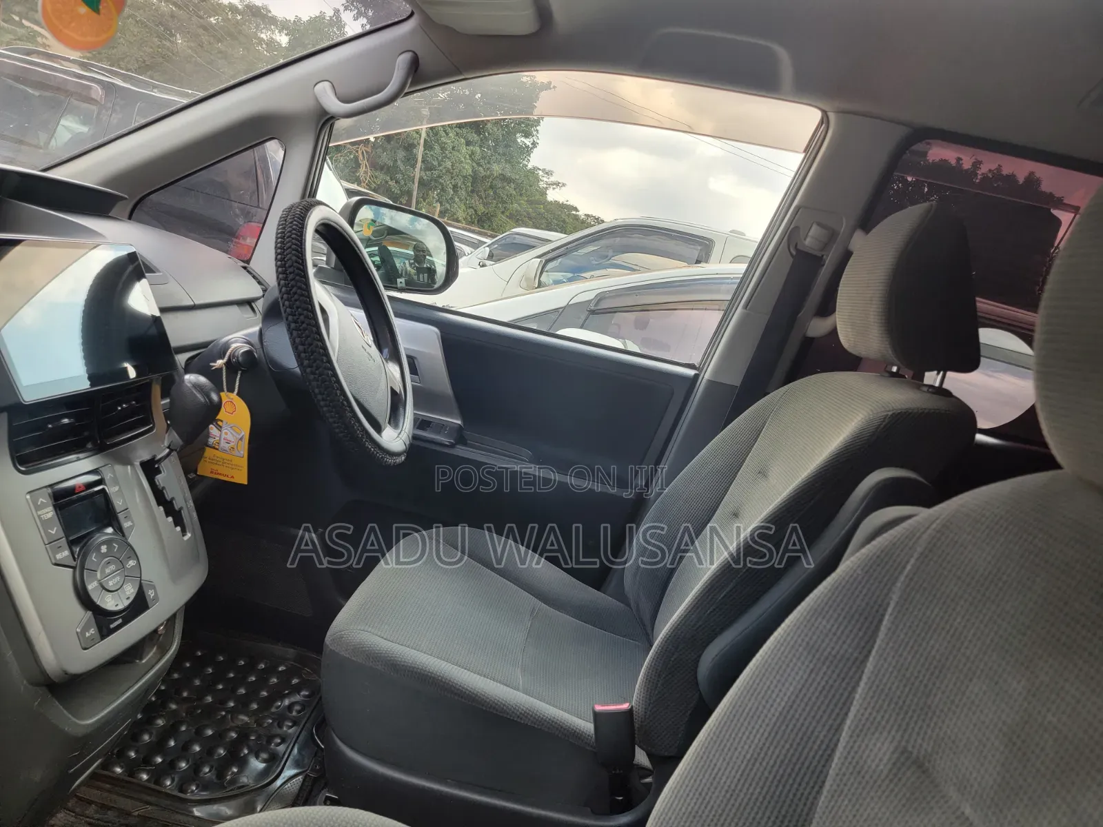 Toyota Noah 2009 Gray
