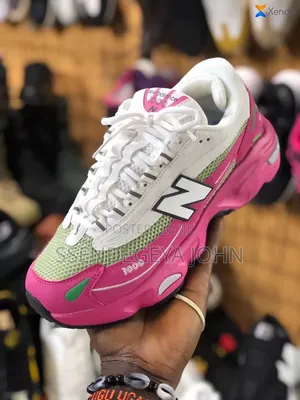 New Balance 1000 in the "Mallard Green"