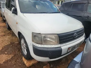 Toyota Probox 2004 White