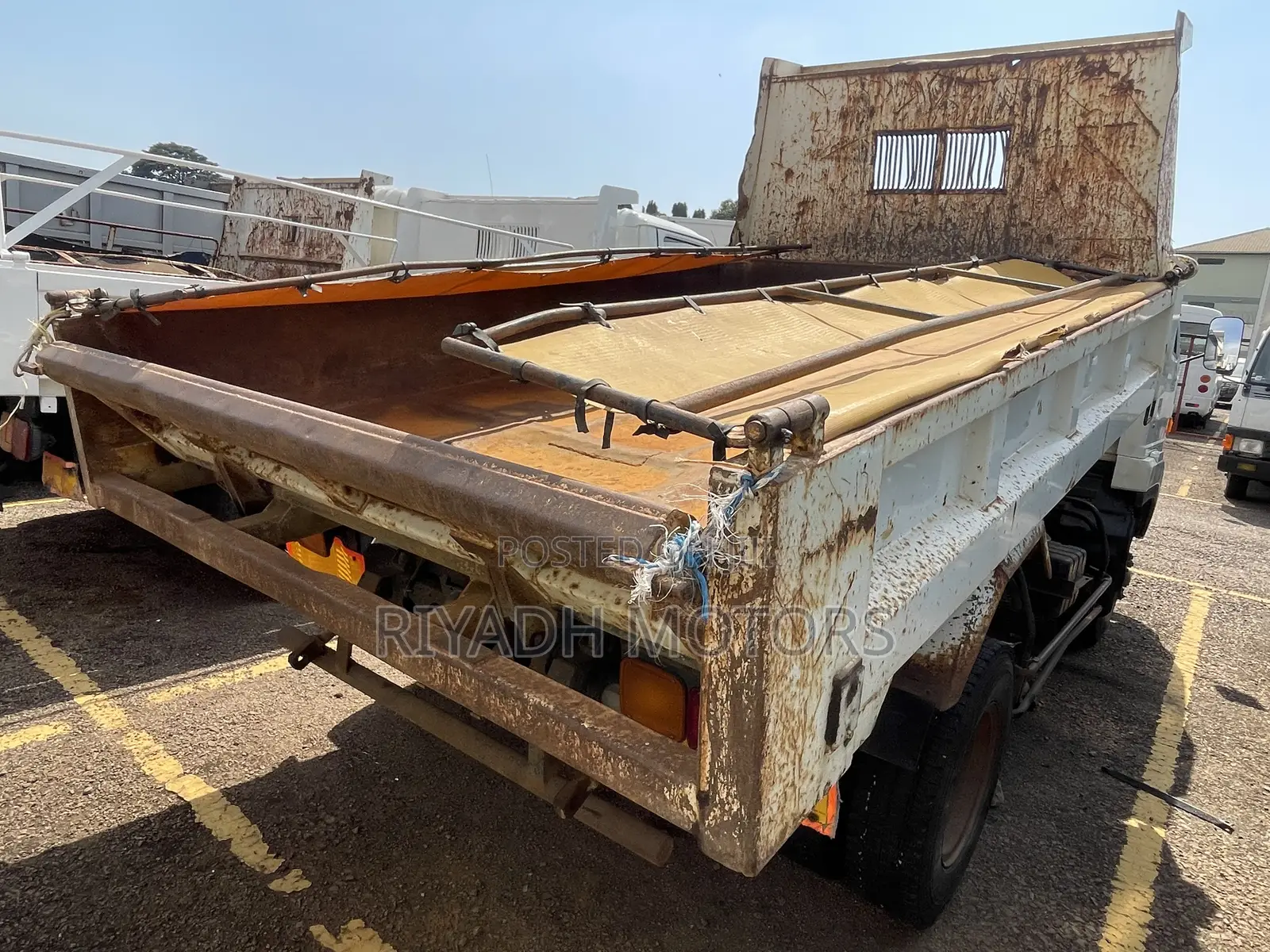 Juston Isuzu Tipper