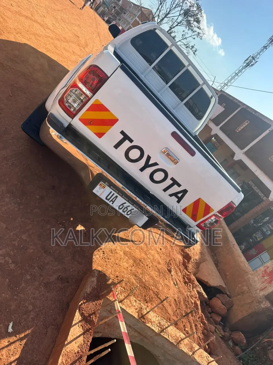Toyota Hilux 2013 White