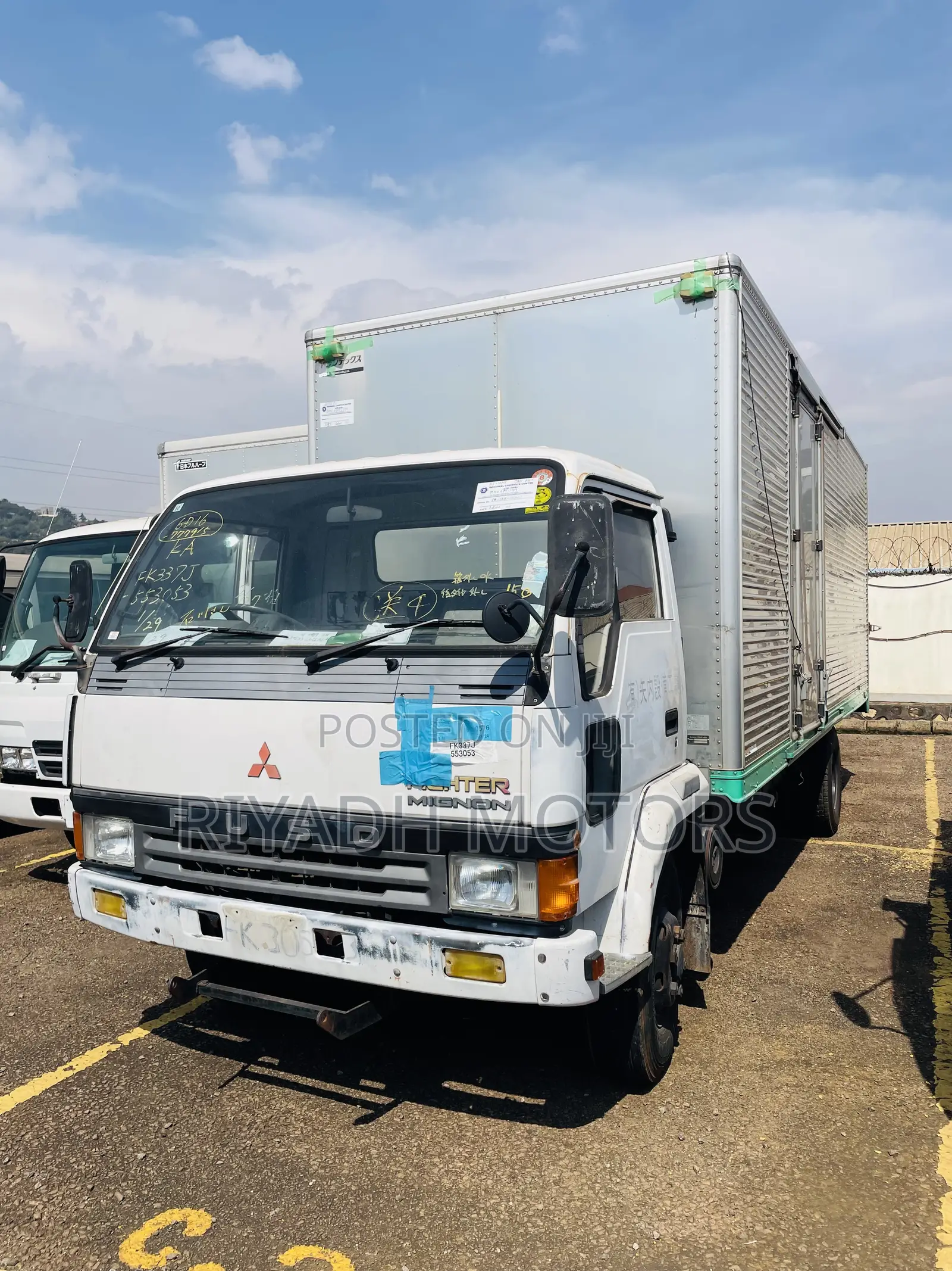 Fuso Fighter Mignon Box Body