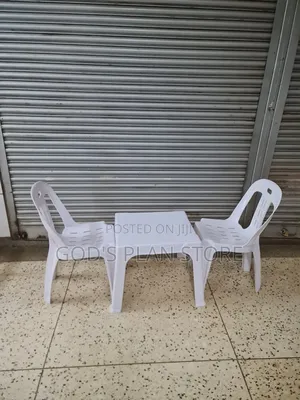 Comb Plastic Coffee Table and Chairs Plastic Table and Chairs