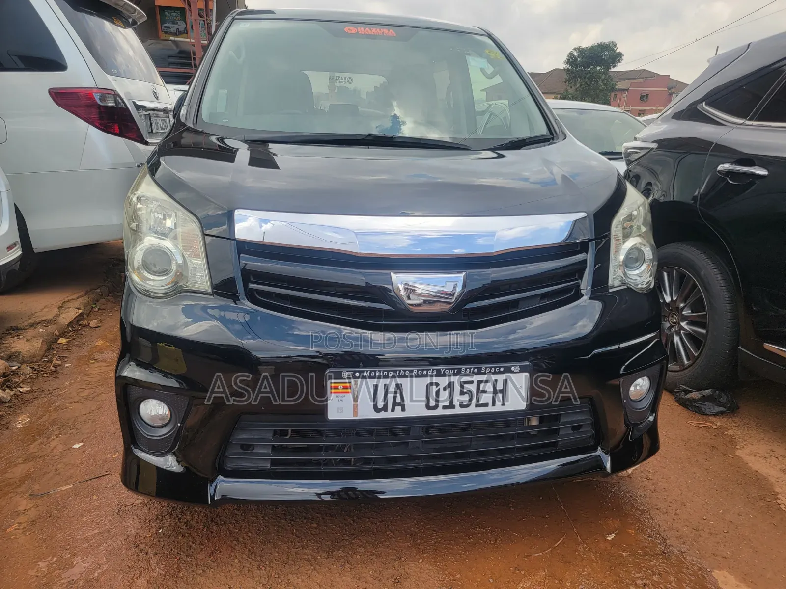 Toyota Noah 2012 Black