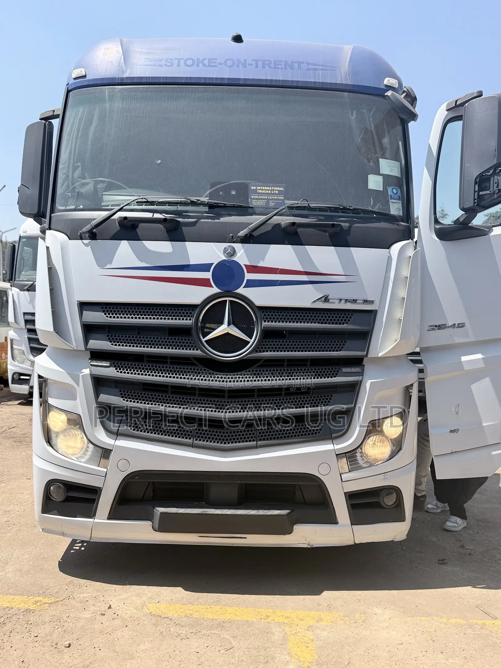 Actros Trailer Head