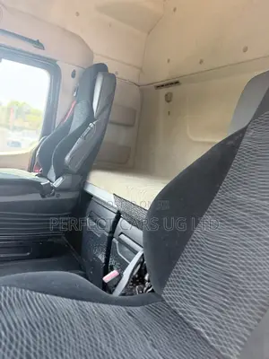 Actros Trailer Head