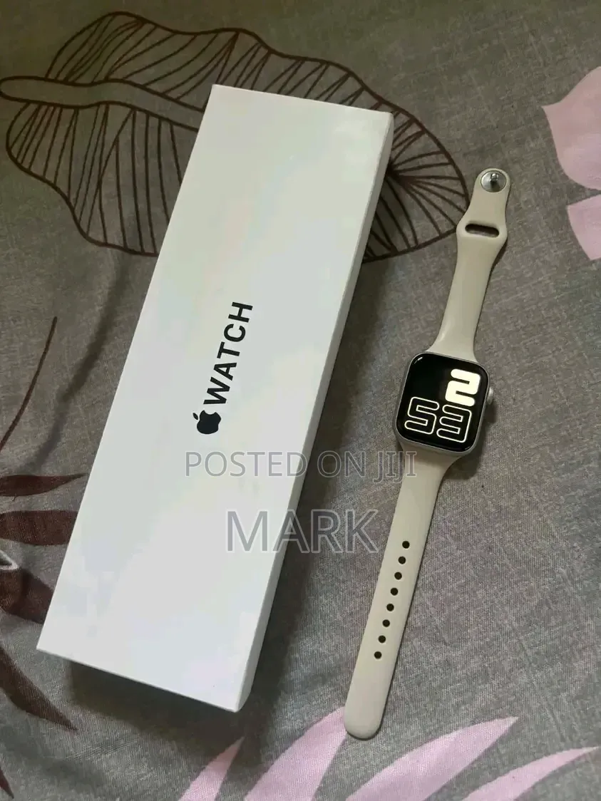 Apple Watch  Series 9 Starlight