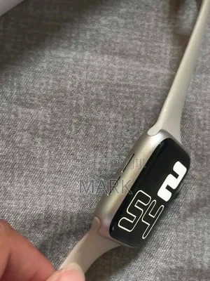 Apple Watch  Series 9 Starlight