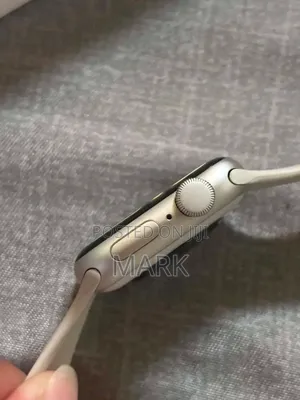 Apple Watch  Series 9 Starlight
