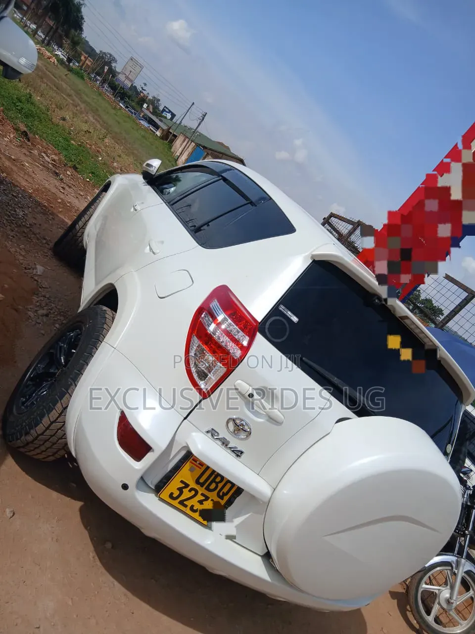 Toyota RAV4 2012 White